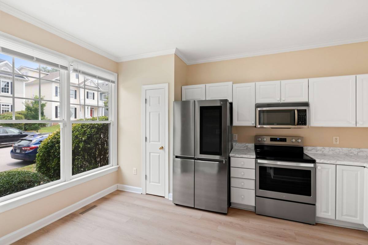 Townhouse for rent at 904 Edgewater Circle, Chapel Hill, NC 27516