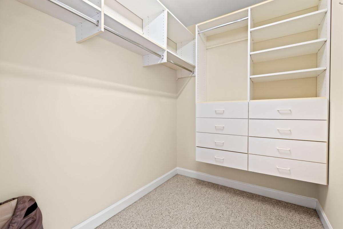 Townhouse for rent at 904 Edgewater Circle, Chapel Hill, NC 27516