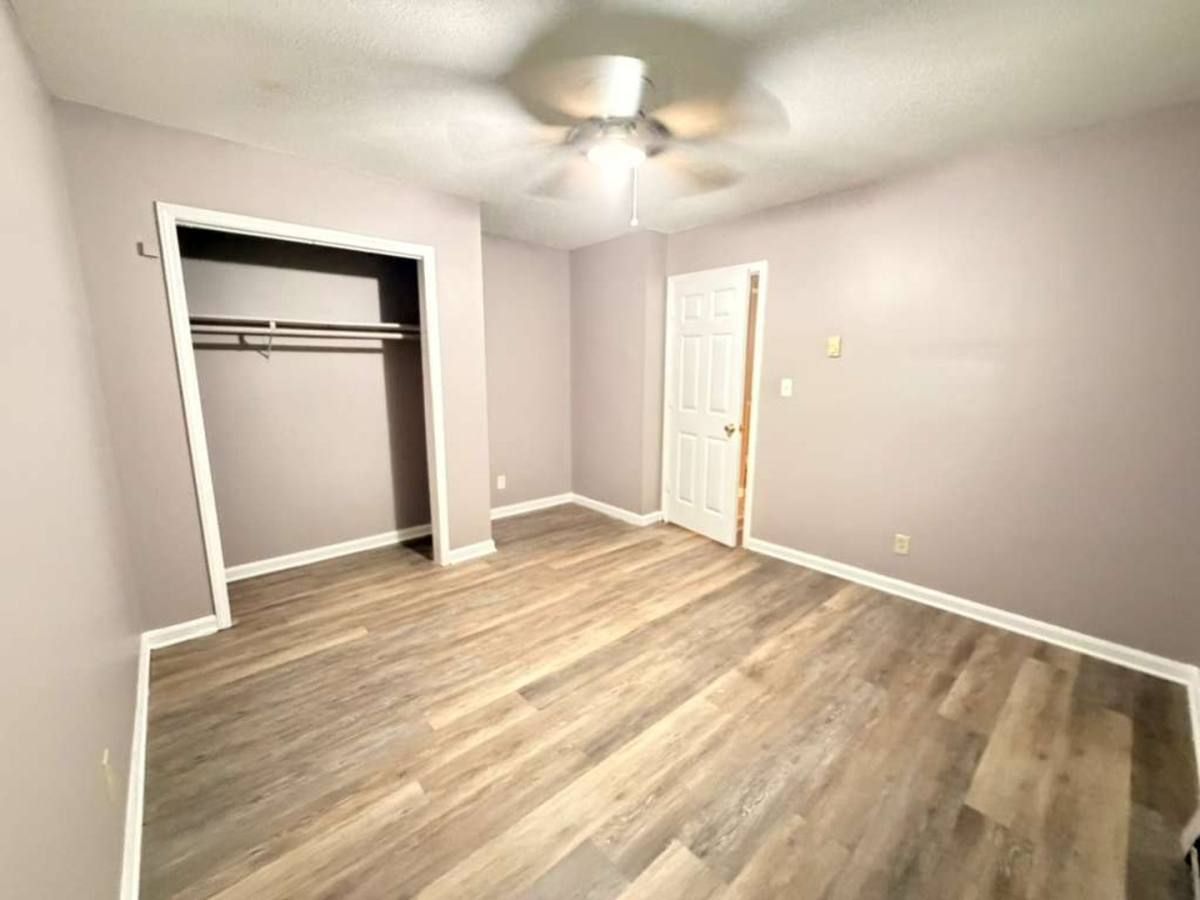 Apartment for rent at 200 Memorial Park Dr, Thomasville, NC 27360
