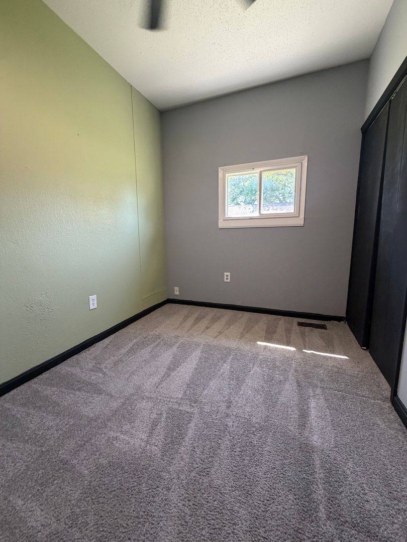 Apartment for rent at 1534 7th St, Madison, IL 62060