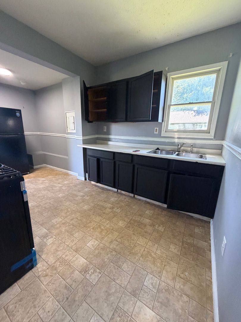 Apartment for rent at 1534 7th St, Madison, IL 62060