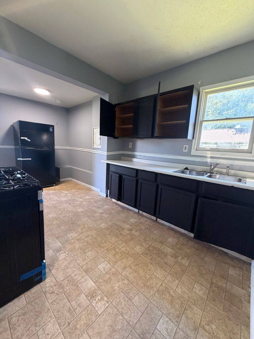 Apartment for rent at 1534 7th St, Madison, IL 62060