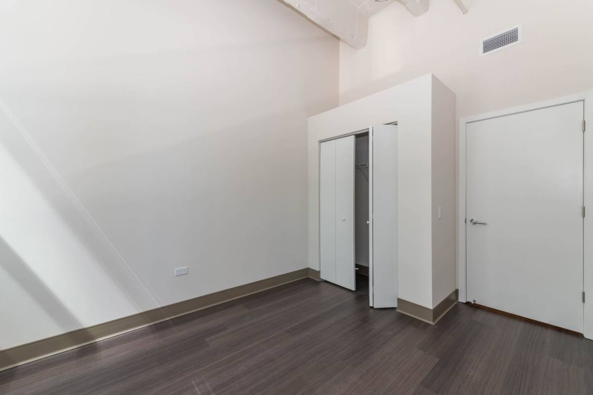 Apartment for rent at 820 S Michigan Ave, Chicago, IL 60605