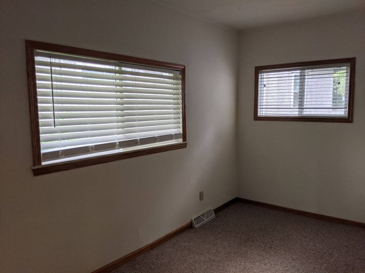 House for rent at 358 Augusta Ave, Dekalb, IL 60115