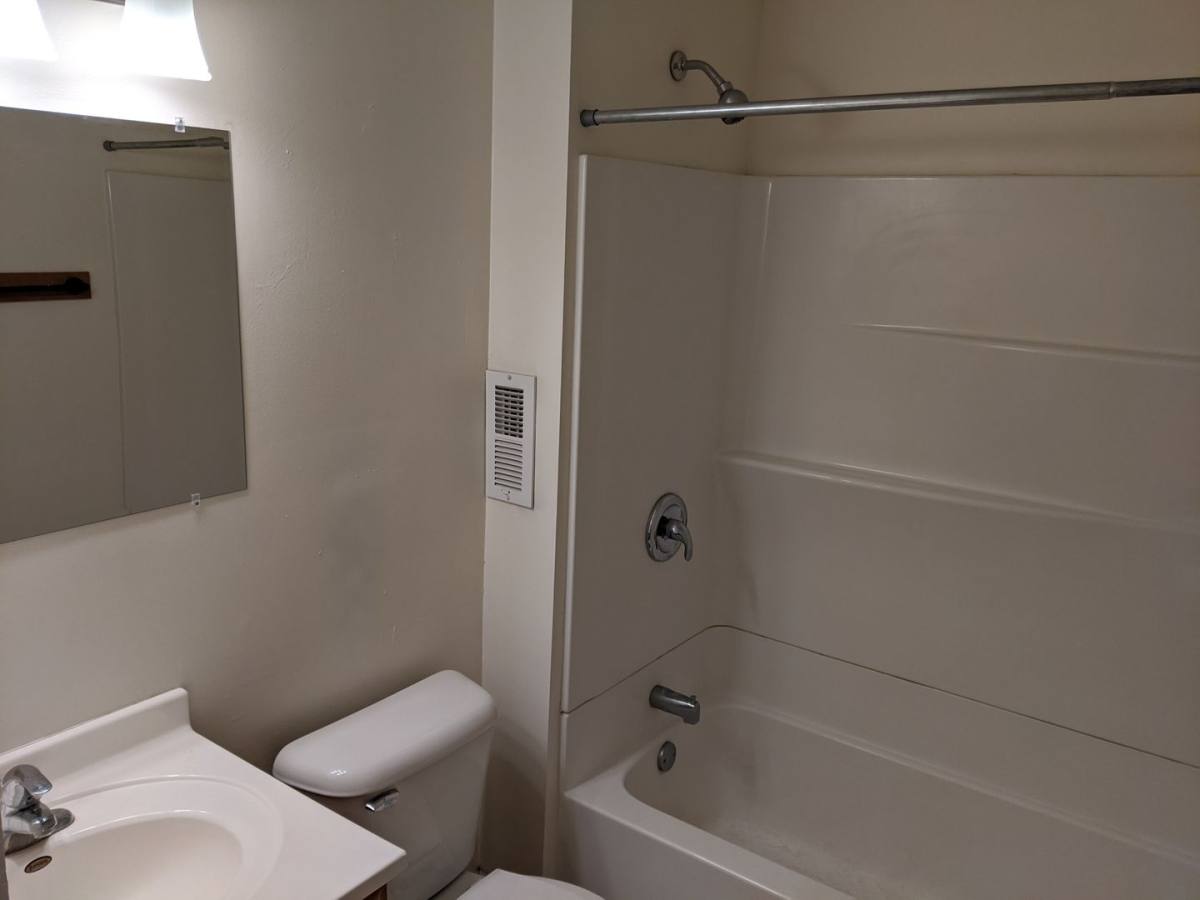 House for rent at 358 Augusta Ave, Dekalb, IL 60115