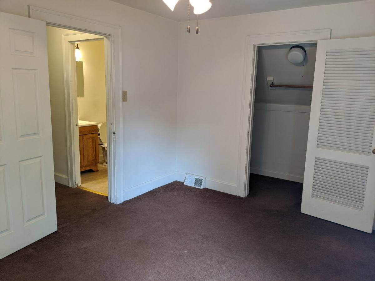 House for rent at 358 Augusta Ave, Dekalb, IL 60115