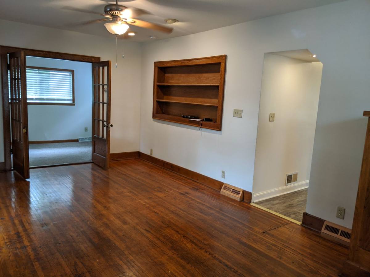 House for rent at 358 Augusta Ave, Dekalb, IL 60115