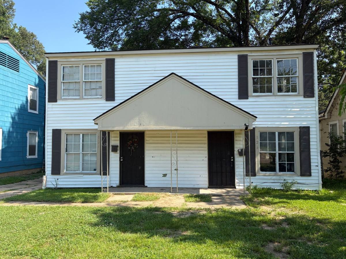 Apartment for rent at 126 E Olive St, Shreveport, LA 71104