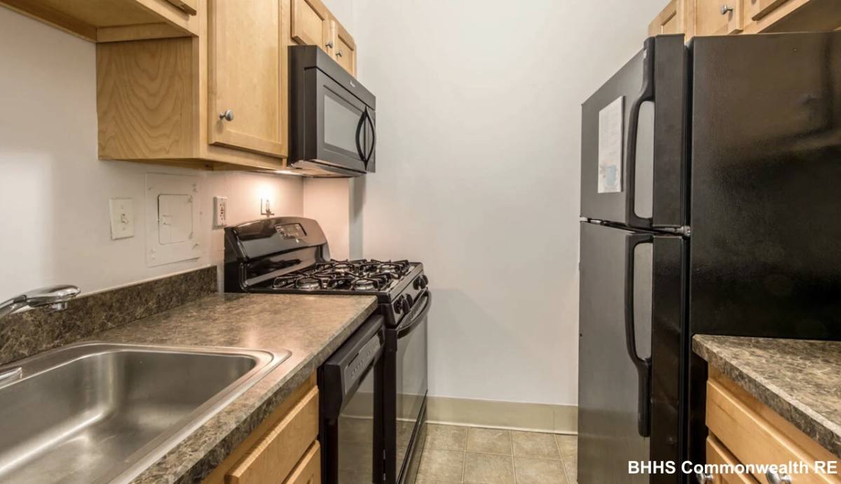 Apartment for rent at 205 Walden St, Cambridge, MA 02140