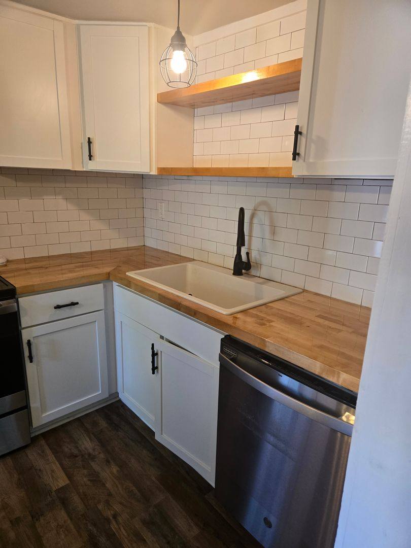 Apartment for rent at 1151 Bexley Dr, North Charleston, SC 29405