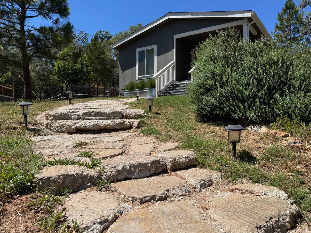 House for rent at 12114 Wolf Rd, Grass Valley, CA 95949