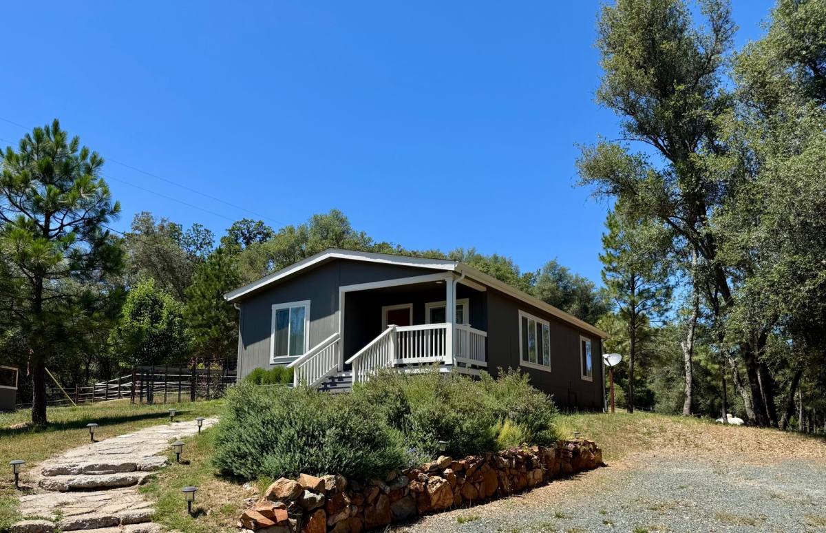House for rent at 12114 Wolf Rd, Grass Valley, CA 95949