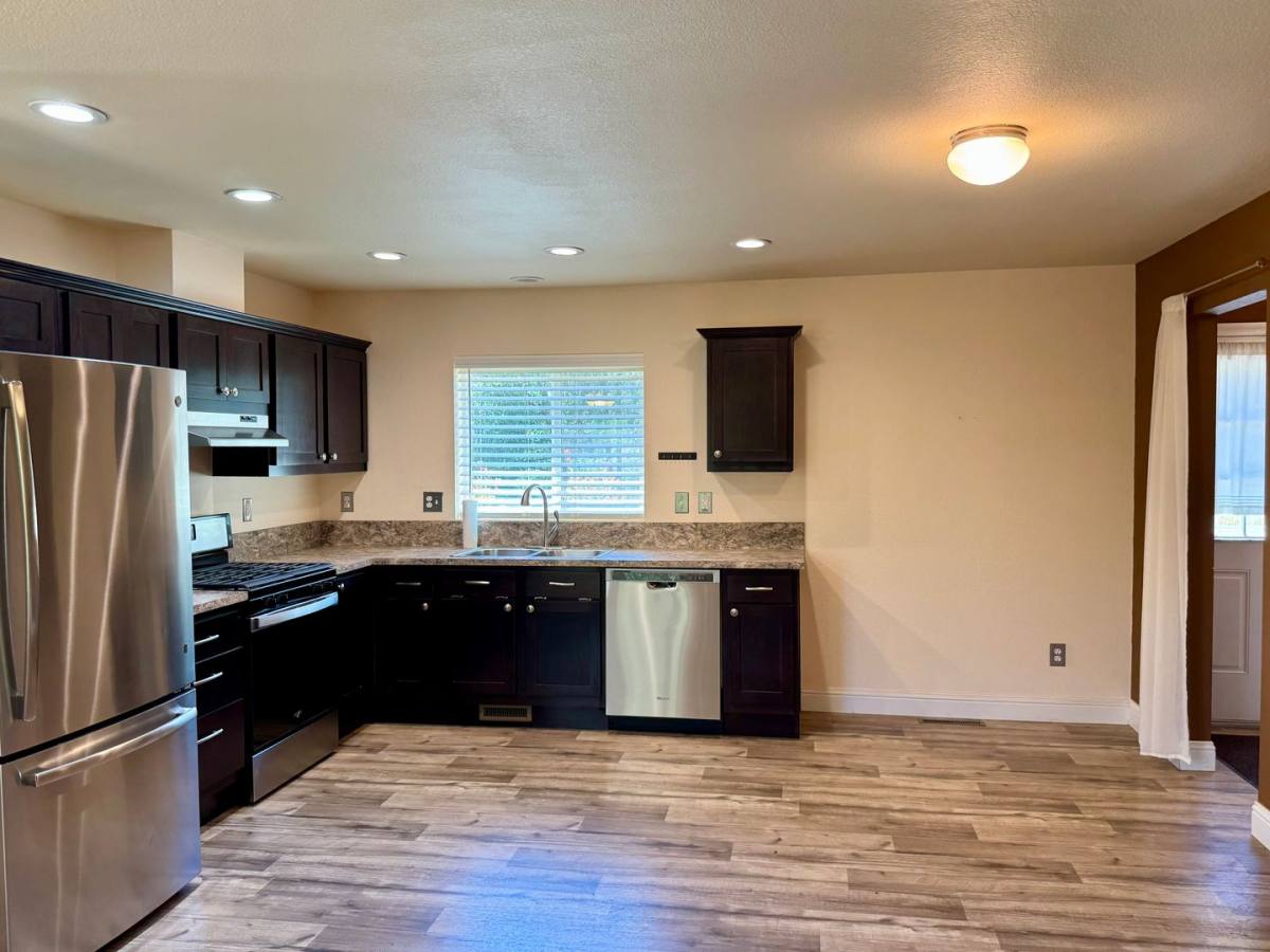 House for rent at 12114 Wolf Rd, Grass Valley, CA 95949