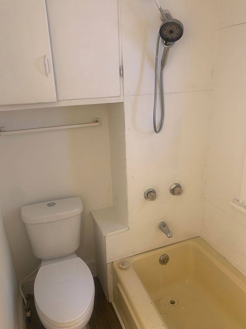 House for rent at 1010 N 12th, Springfield, IL 62702