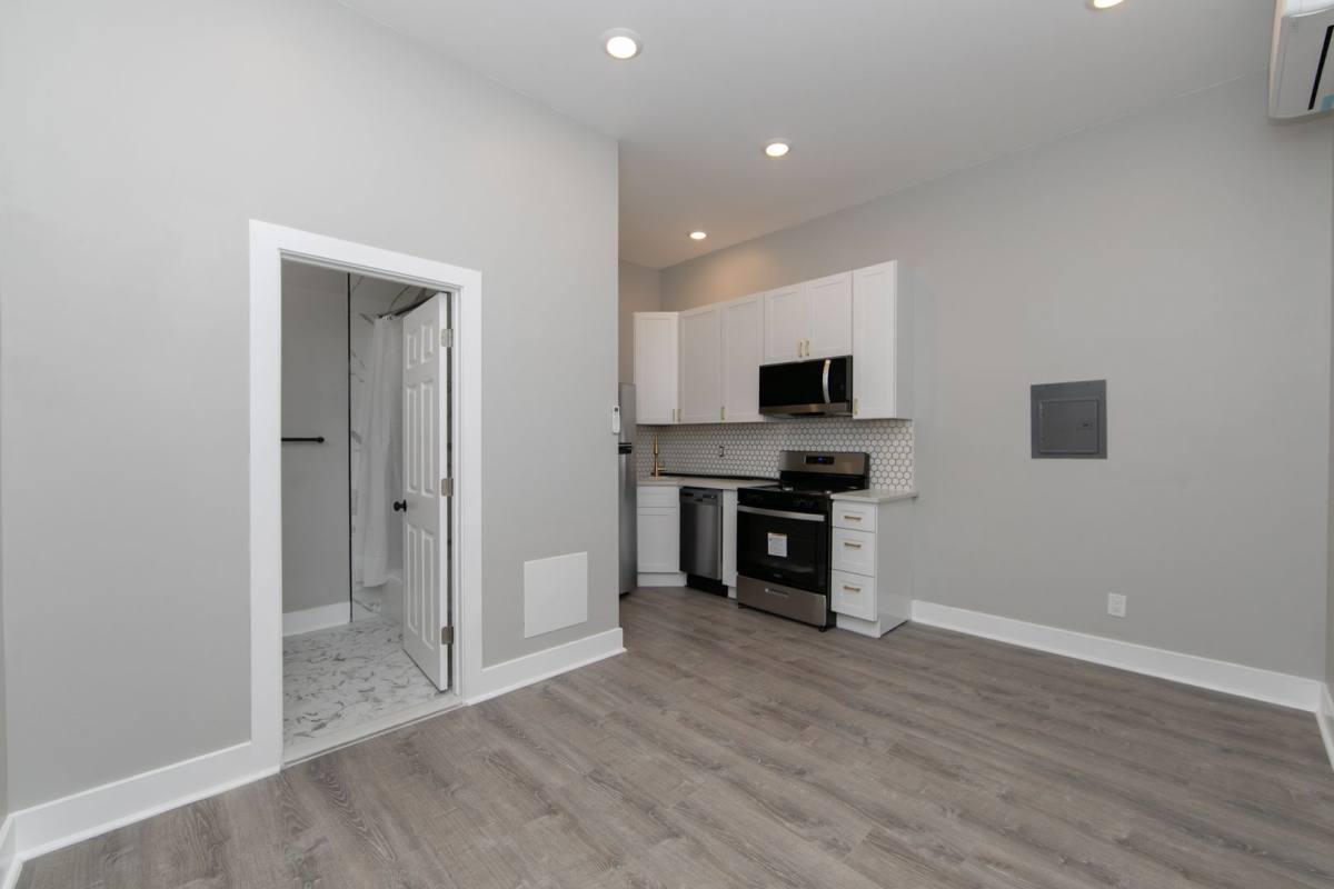 Apartment for rent at 436 - 438 Broadway, Camden, NJ 08103