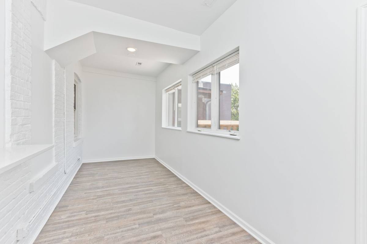 Apartment for rent at 2464-70 N Lincoln Ave, Chicago, IL 60614