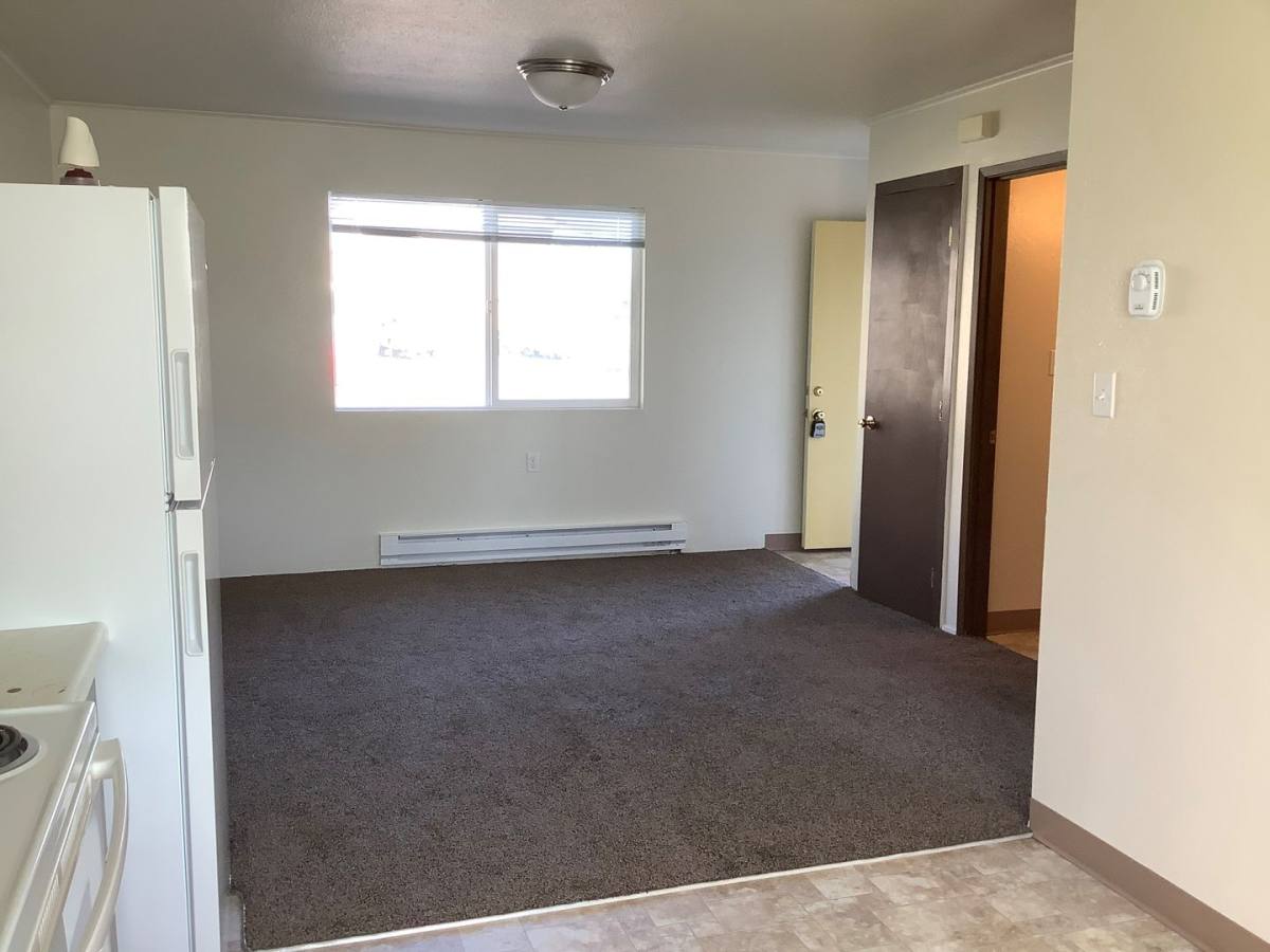 Apartment for rent at 250 S Marple, Coos Bay, OR 97420