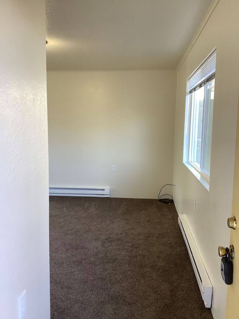 Apartment for rent at 250 S Marple, Coos Bay, OR 97420
