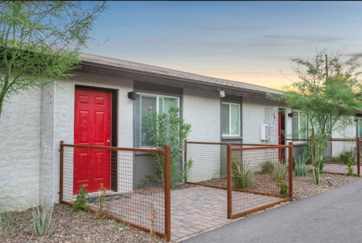 Apartment for rent at 1632 E Cambridge Ave, Phoenix, AZ 85006
