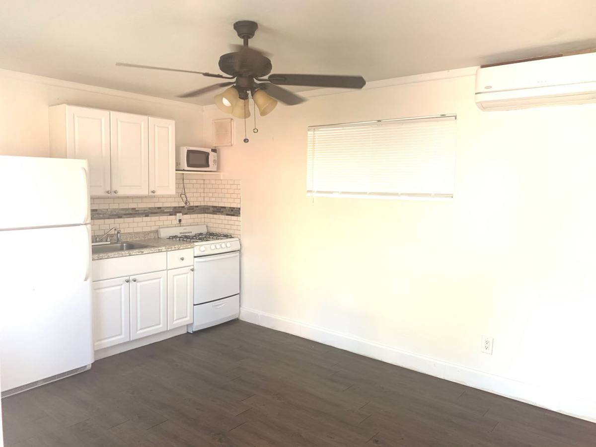 Apartment for rent at 1632 E Cambridge Ave, Phoenix, AZ 85006