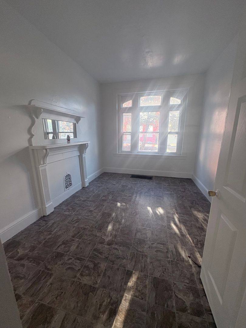 Apartment for rent at 207 S Pine St #1, York, PA 17403