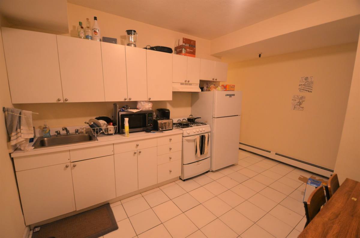 Apartment for rent at 409 Marlborough St #1, Boston, MA 02116