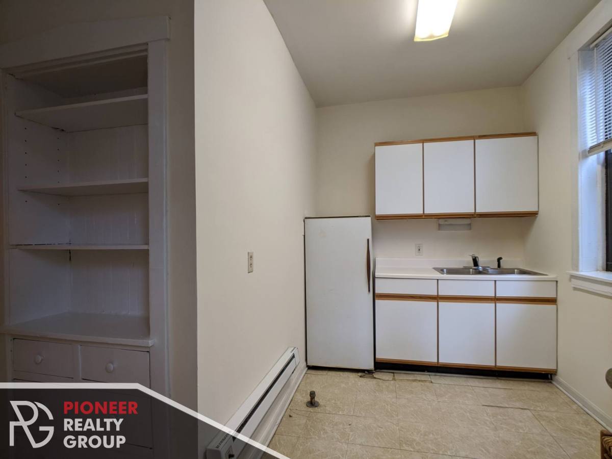 Apartment for rent at 2884 N Clark St, Chicago, IL 60657