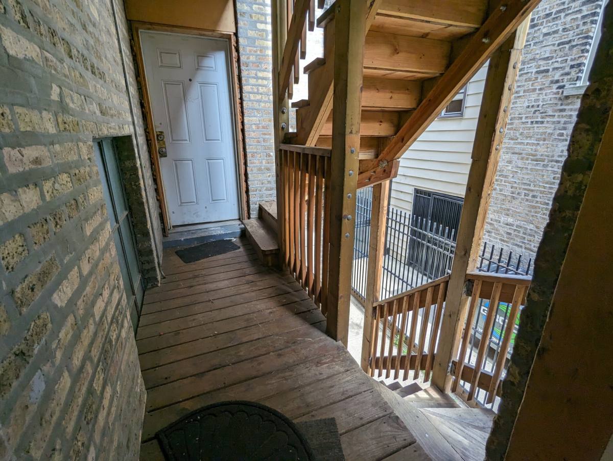 Apartment for rent at 5027 N Harding #1W, Chicago, IL 60625