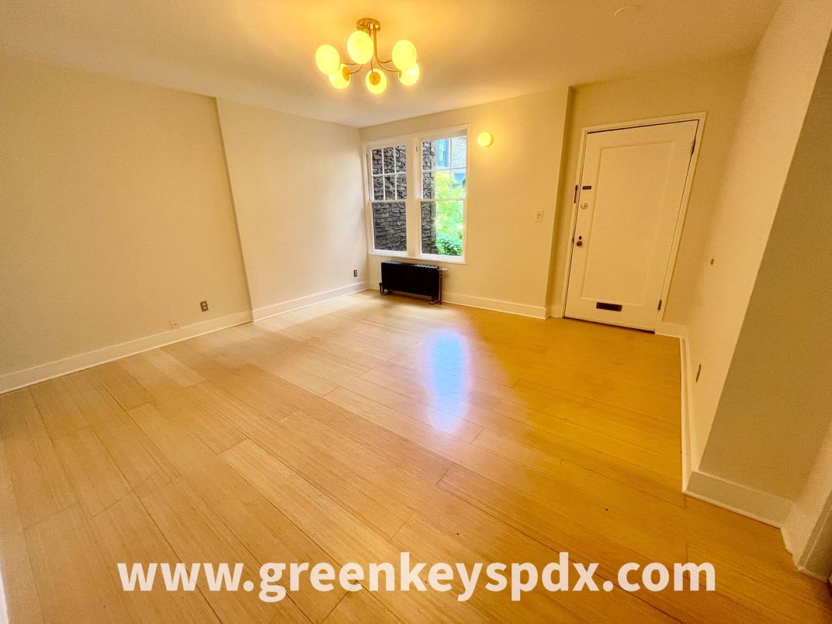 Condo for rent at 2182 NW Hoyt St #8, Portland, OR 97210
