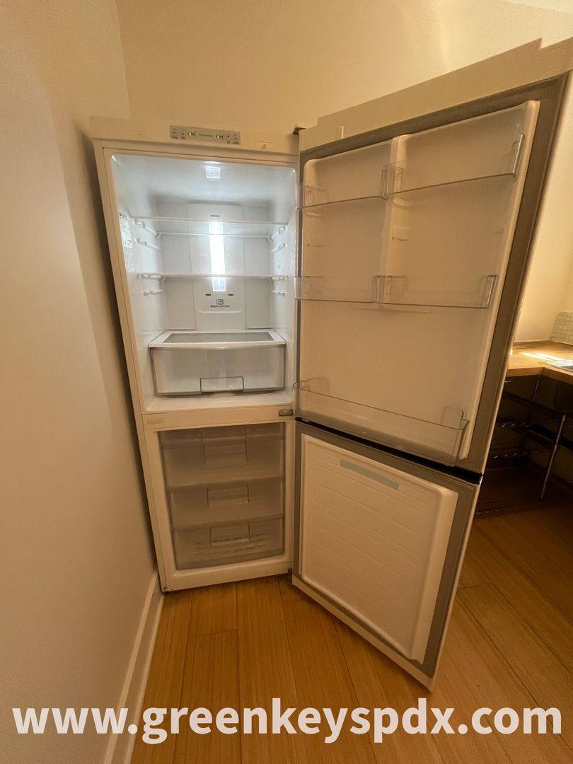 Condo for rent at 2182 NW Hoyt St #8, Portland, OR 97210