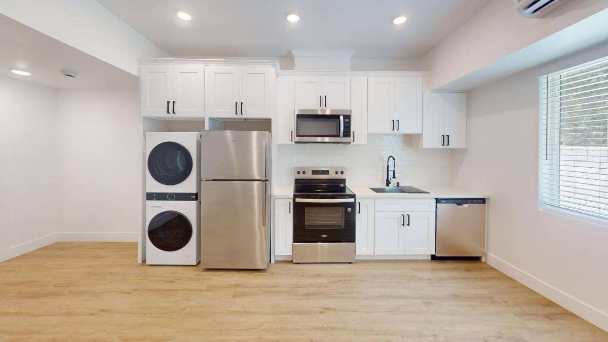 Apartment for rent at 1317 Allesandro St, Los Angeles, CA 90026