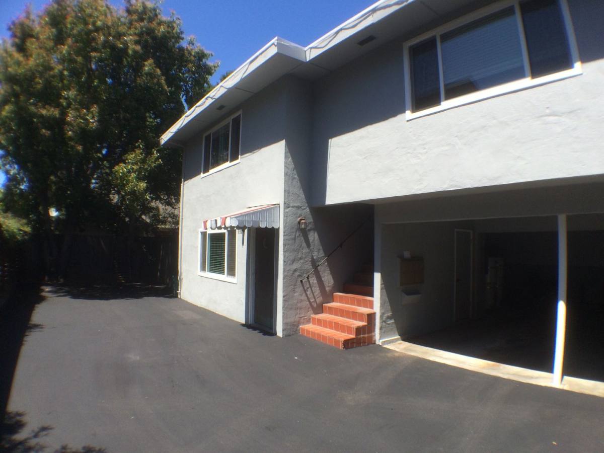 Apartment for rent at 573 Lytton Ave, Palo Alto, CA 94301