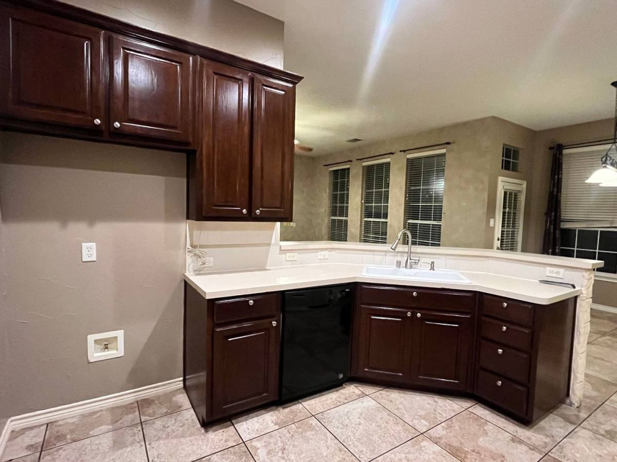 House for rent at 5313 Stone Brooke Crossing, McKinney, TX 75072