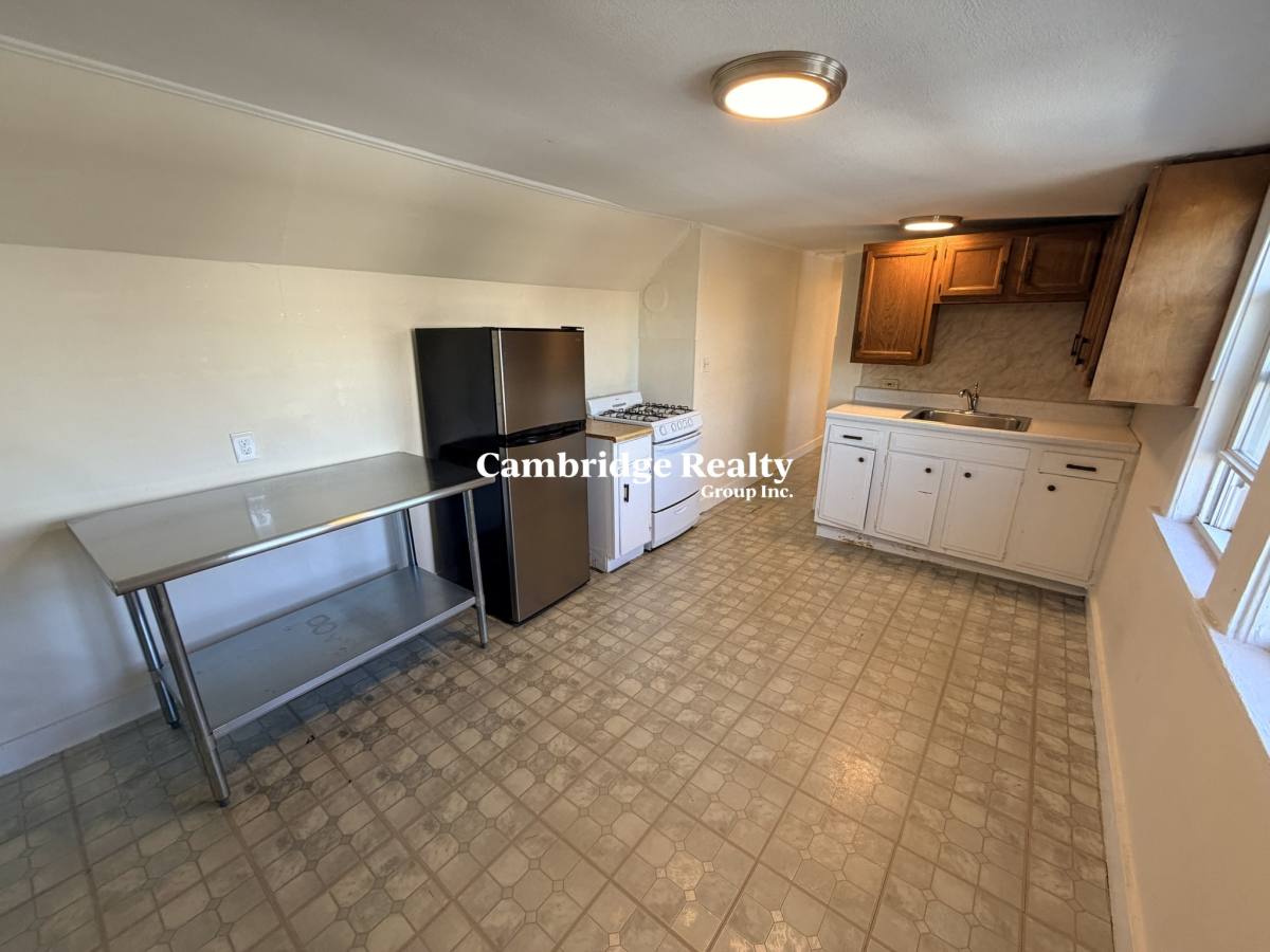 House for rent at 543 Broadway #3A, Somerville, MA 02143