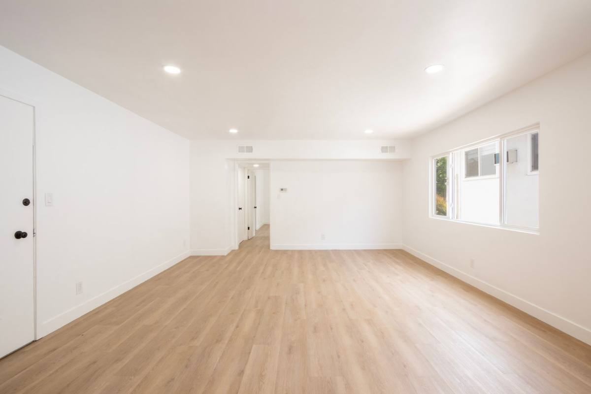 Apartment for rent at 1626 N Fuller Ave, Los Angeles, CA 90046