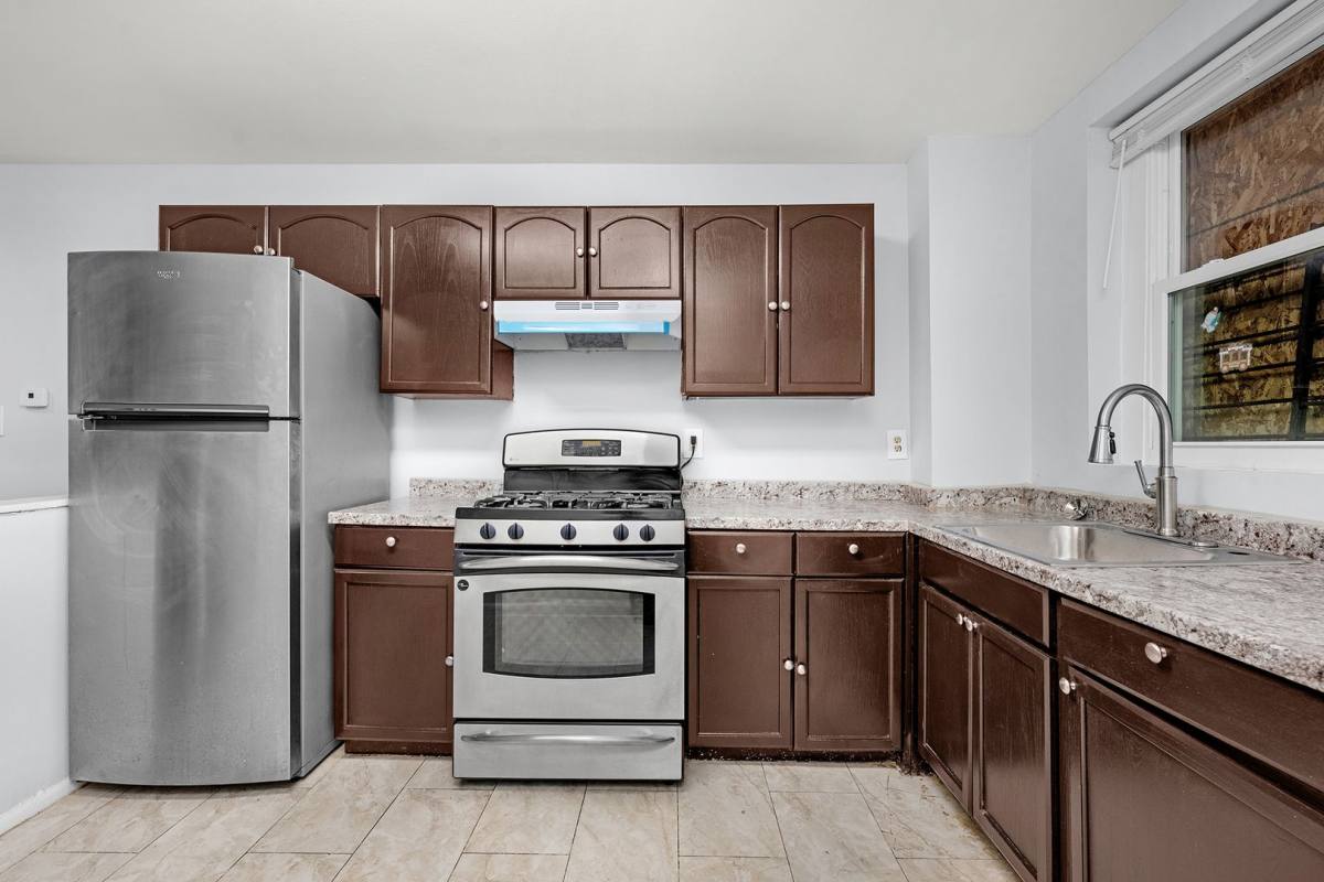 Townhouse for rent at 502 N Glover St, Baltimore, MD 21205