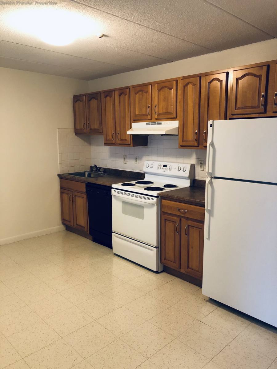 Apartment for rent at 182 Quincy Ave #25, Quincy, MA 02169