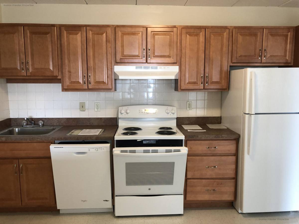 Apartment for rent at 182 Quincy Ave #25, Quincy, MA 02169