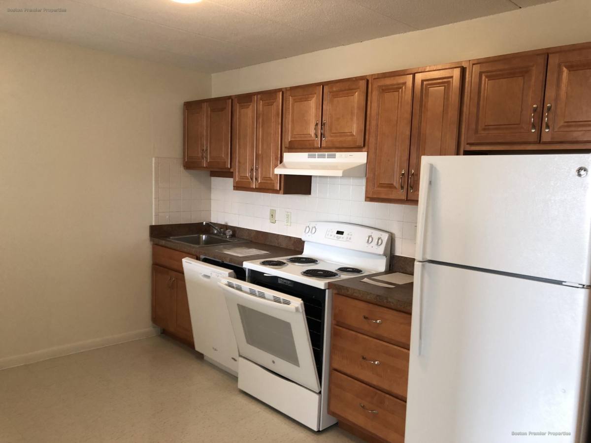 Apartment for rent at 182 Quincy Ave #25, Quincy, MA 02169