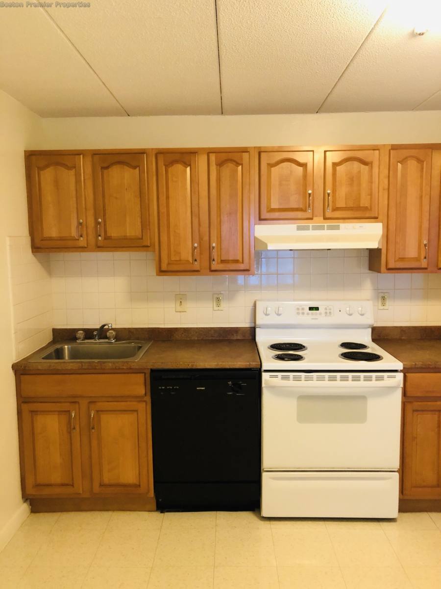 Apartment for rent at 182 Quincy Ave #25, Quincy, MA 02169