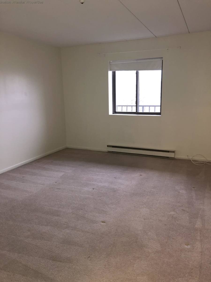 Apartment for rent at 182 Quincy Ave #25, Quincy, MA 02169