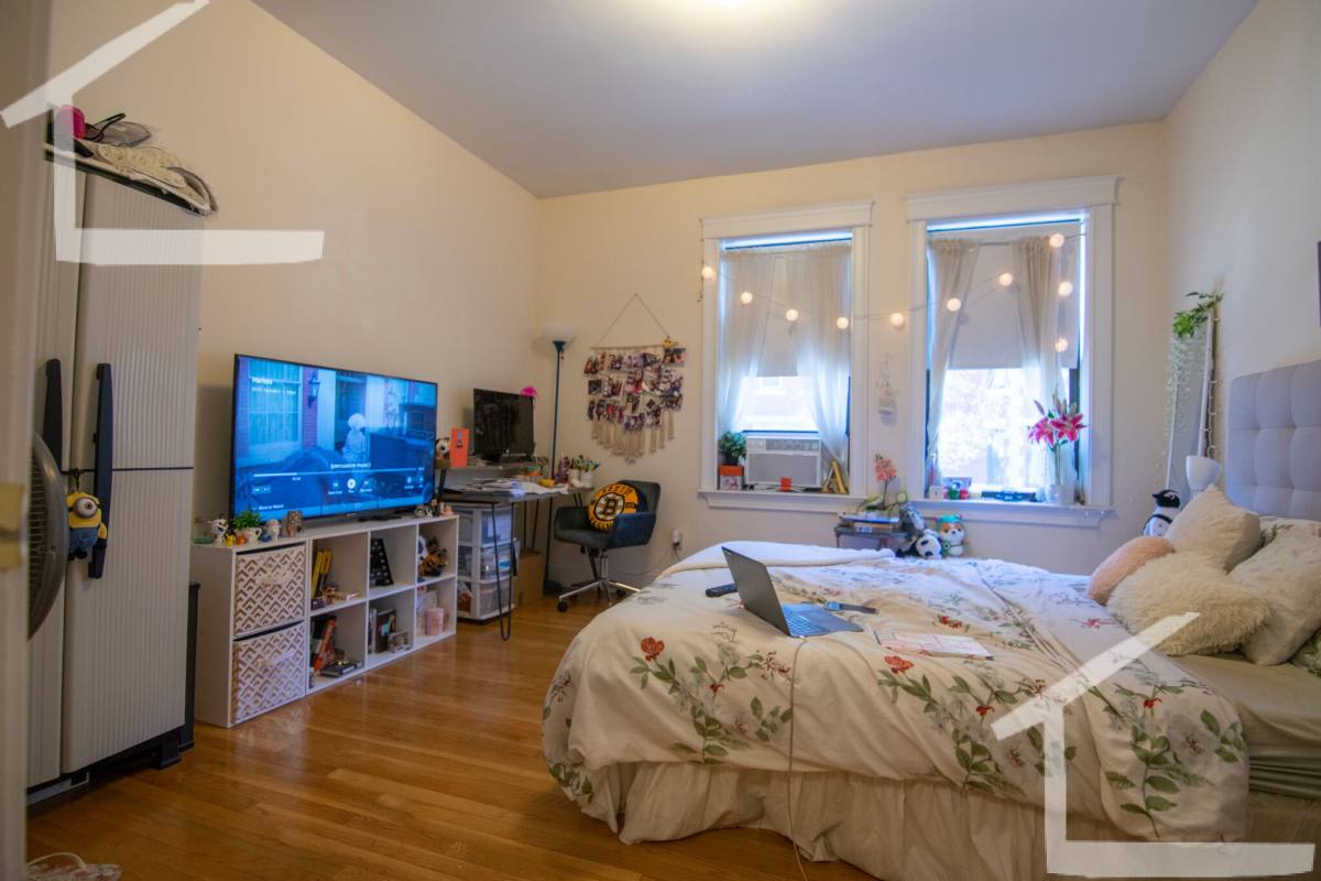 Apartment for rent at 27 Glenville Ave #1, Allston, MA 02134