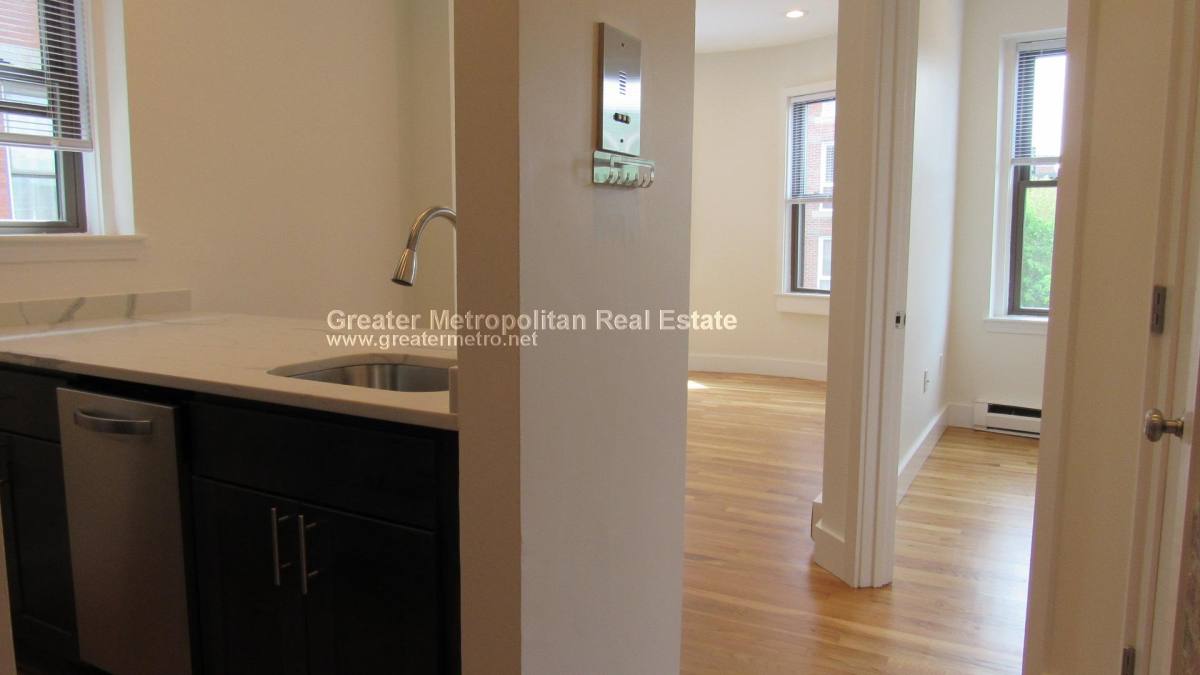 Apartment for rent at 351 N St #7, Boston, MA 02109