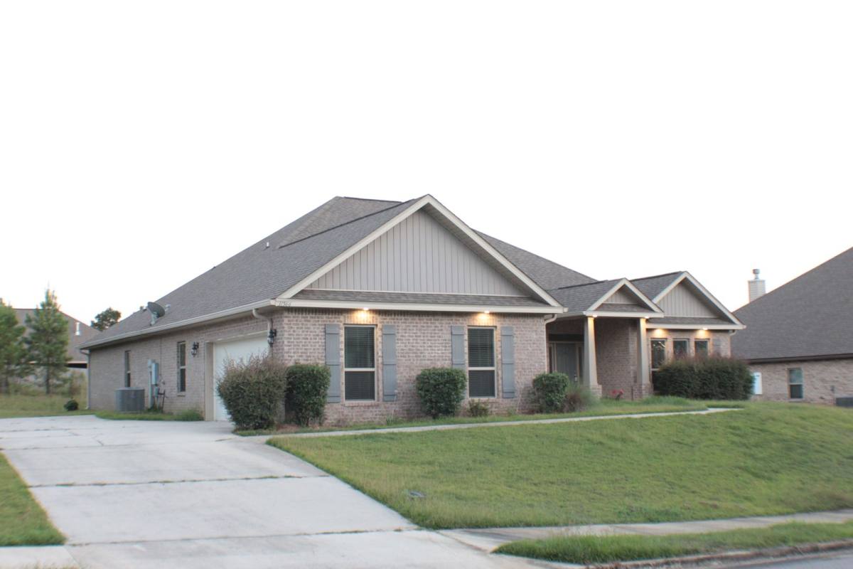 House for rent at 31566 Spoonbill Rd, Daphne, AL 36527