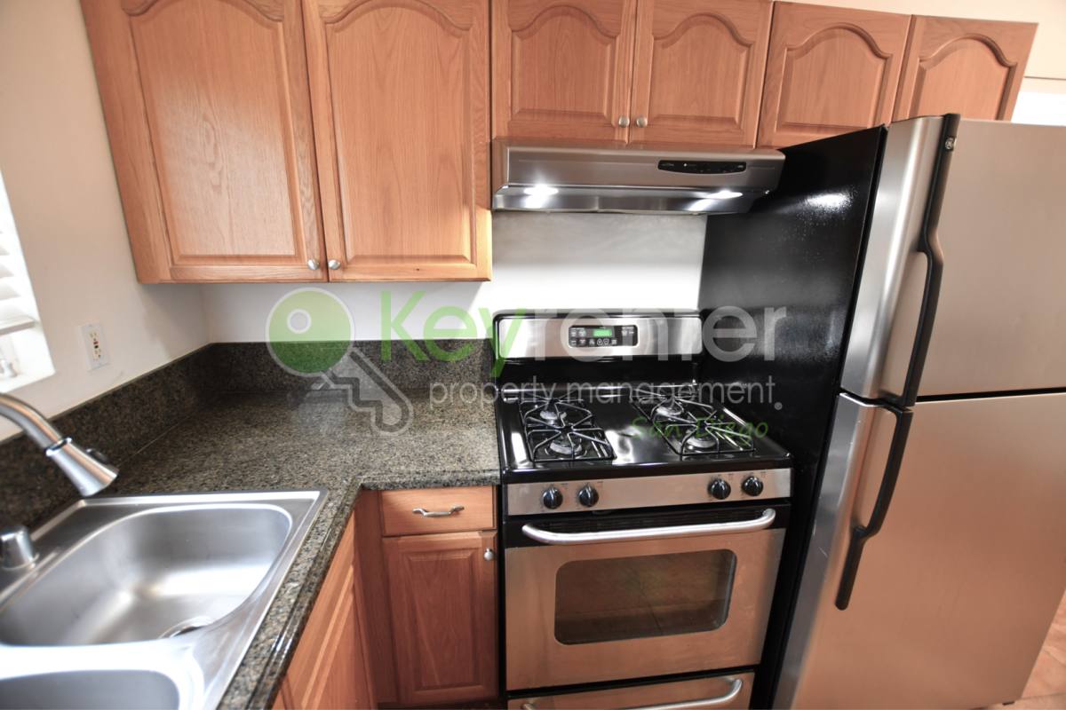 Apartment for rent at 911 Missouri St, San Diego, CA 92109