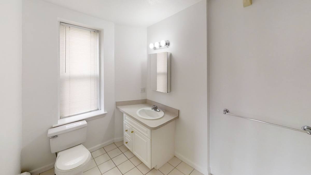 Apartment for rent at 1405 Beacon St #5, Brookline, MA 02446