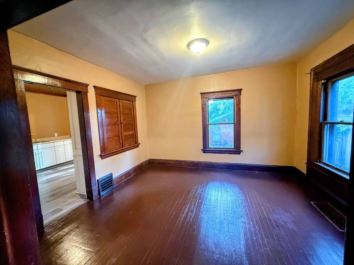 House for rent at 638 Merton Ave, Akron, OH 44306