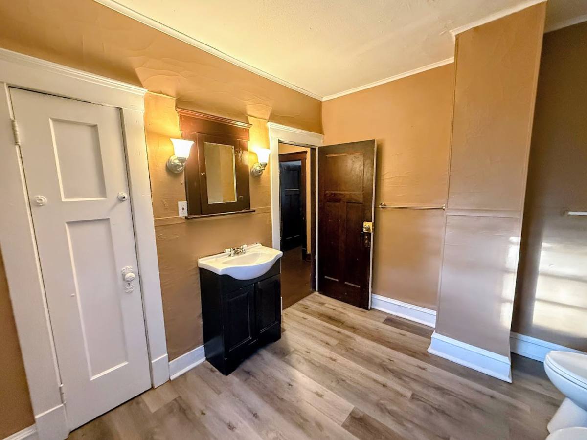 House for rent at 638 Merton Ave, Akron, OH 44306