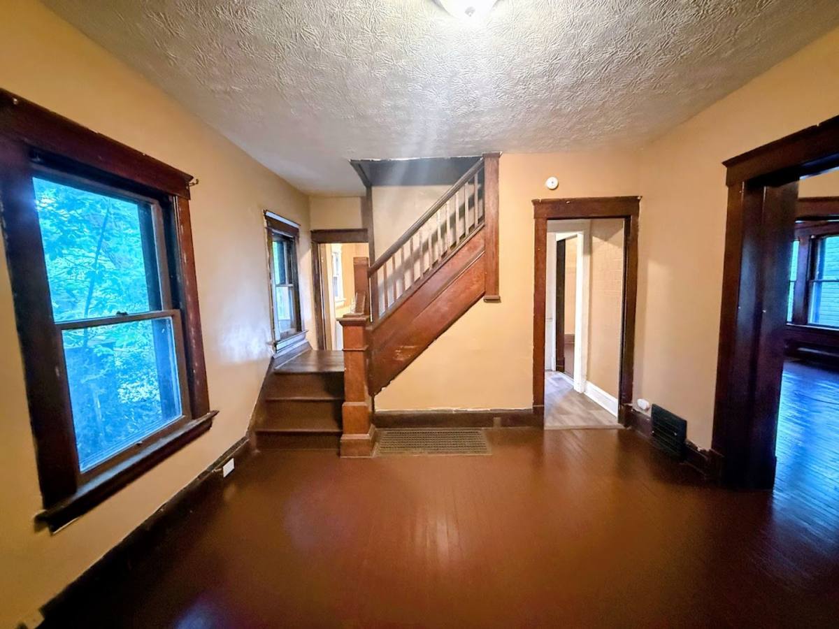 House for rent at 638 Merton Ave, Akron, OH 44306
