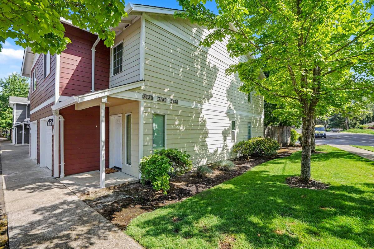 Apartment for rent at 3138 Pringle Rd SE, Salem, OR 97302